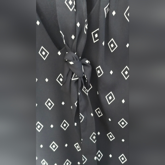 Women's Black and White Patterned Mini Dress - Picture 3 of 4